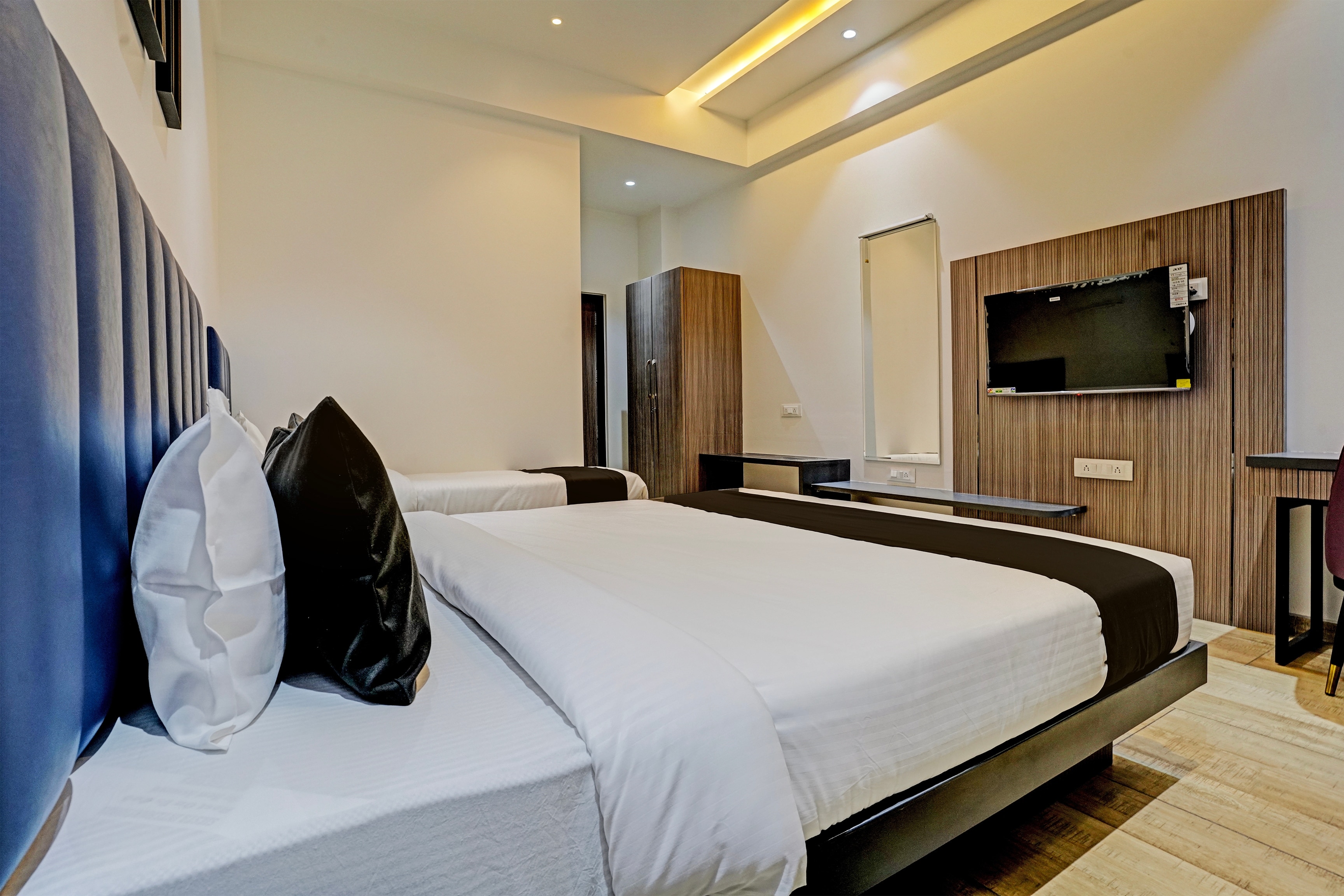 Hotel O Global Spaces - Tap to explore photos