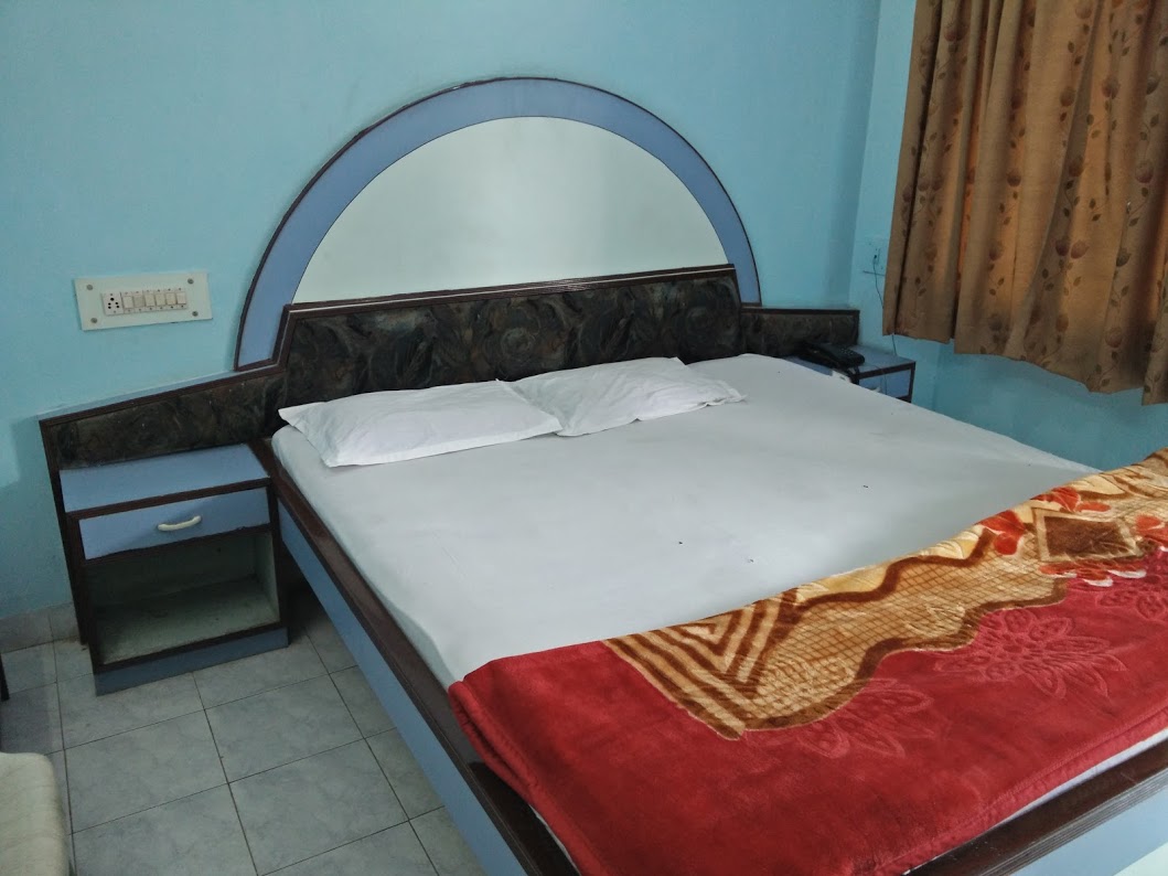 Deluxe AC Room 1