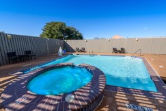 Holiday Inn Express & Suites BASTROP, Bastrop