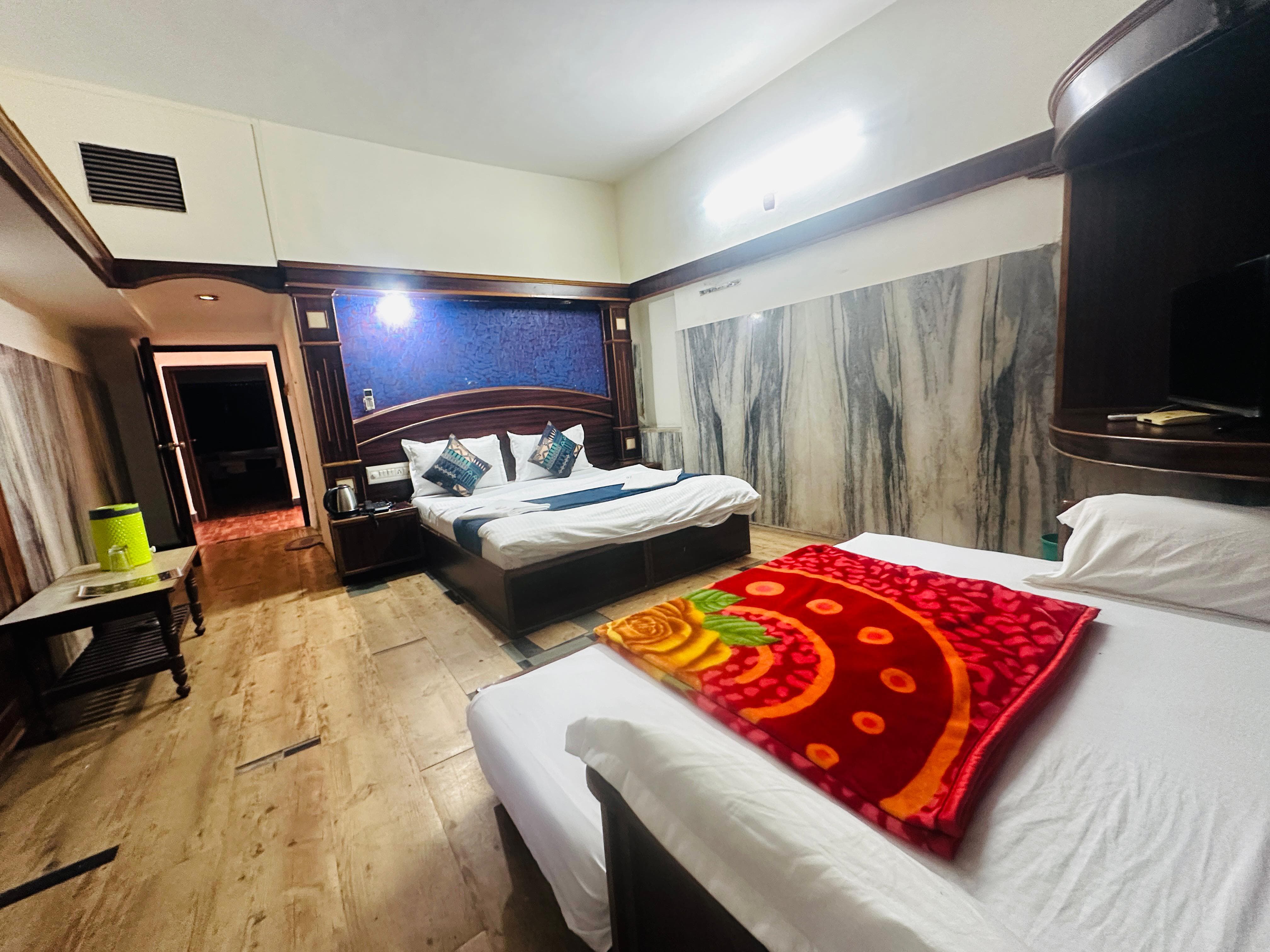 Hotel SSR Palace Mount Abu - Tap to explore photos