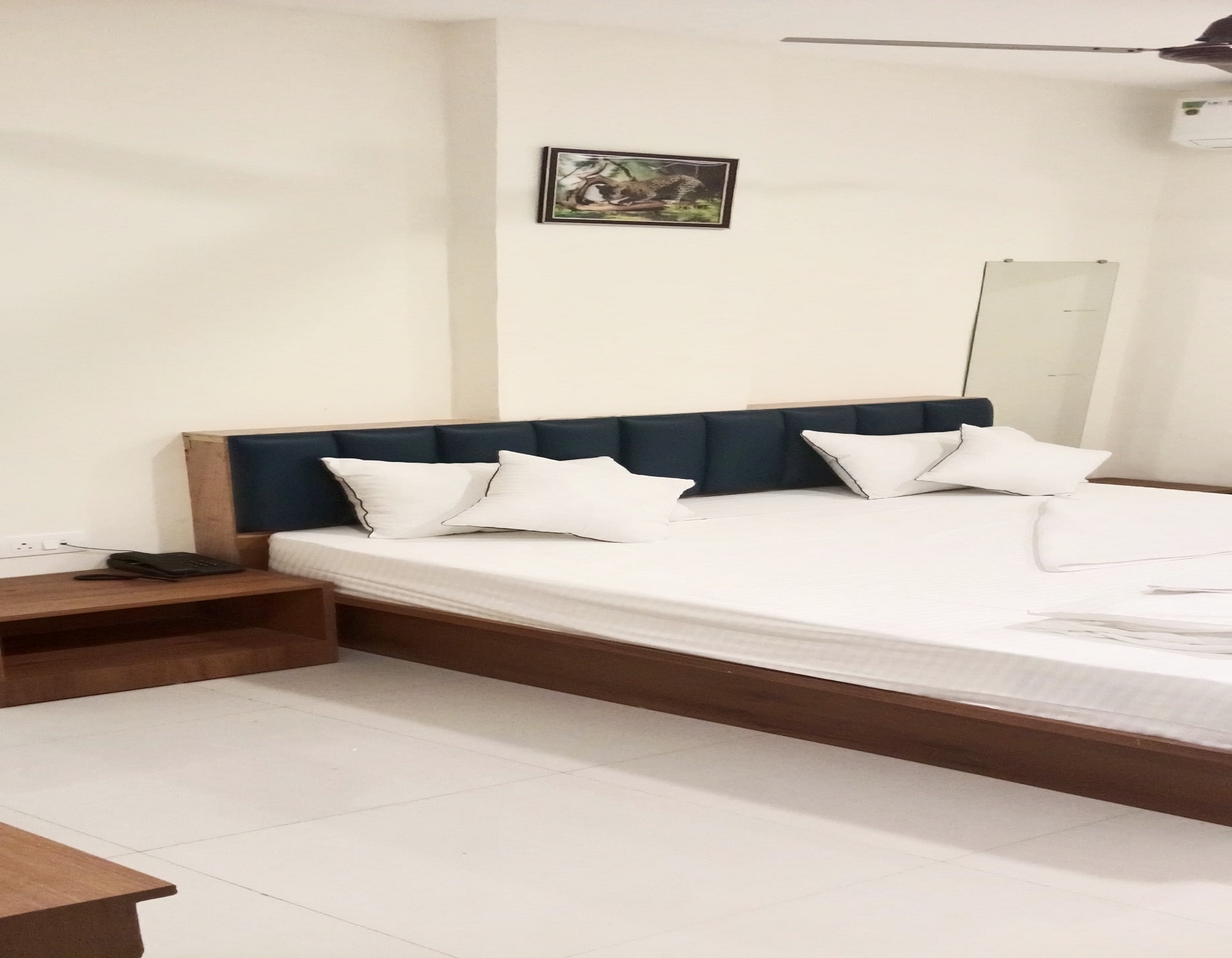 Hotel Sai Charan Lodging - Tap to explore photos