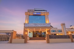 FabHotel The Royal Plaza - Koyambedu, Chennai