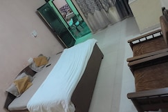 D R Guest House, Delhi