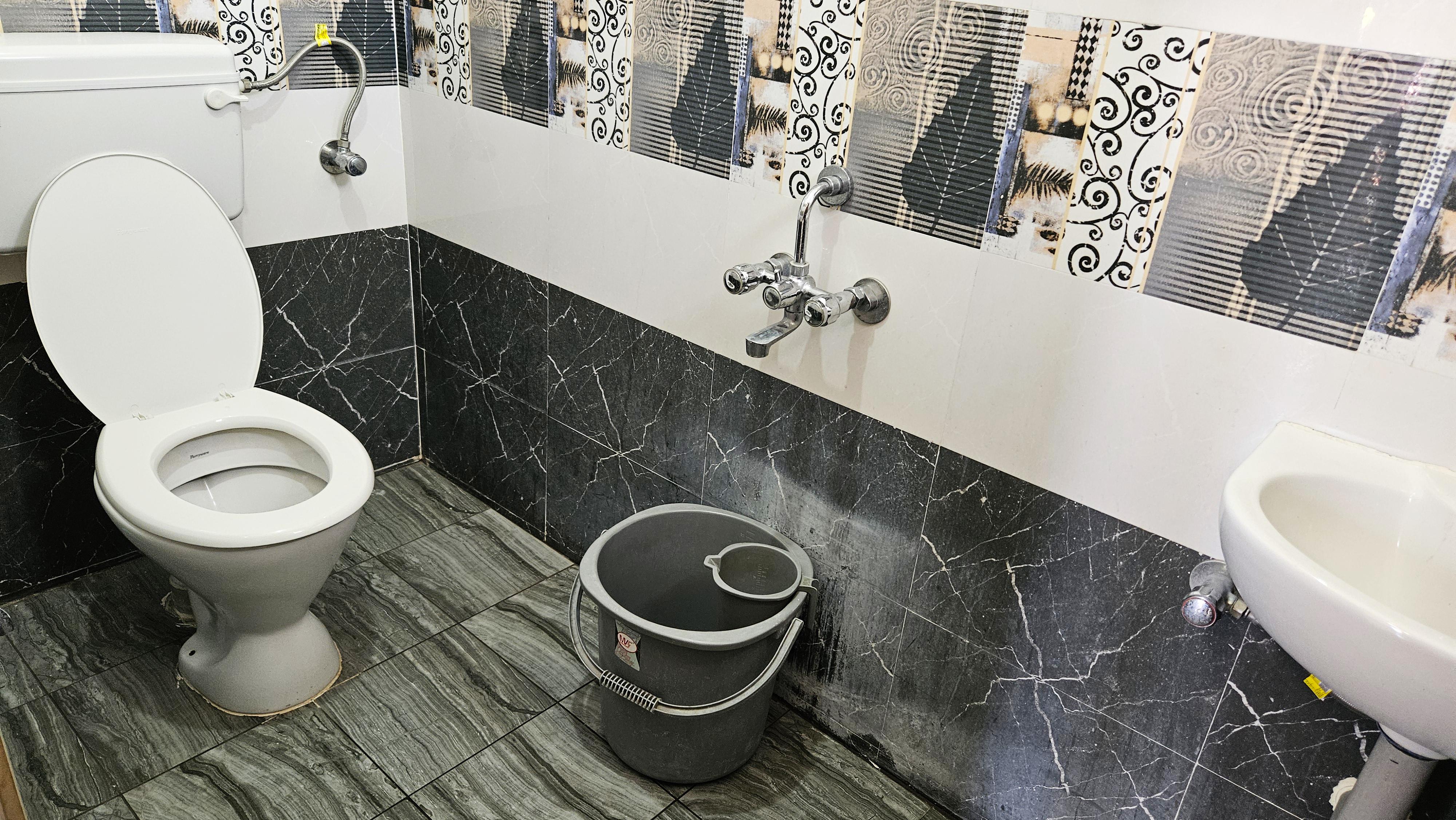 Rodas Serviced Apartment - Tap to explore photos