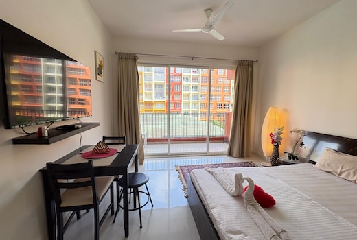 Good Stay Studio Apartment 307