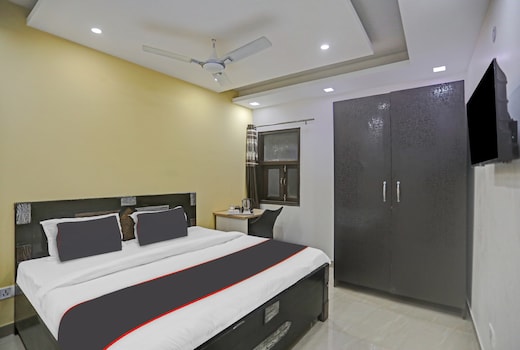 Collection O Nirvana Residency Near Lotus Temple