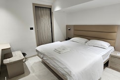 HOTEL NEXUS ONE, Ahmedabad