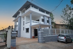 Misty mountain by maheru, Mahabaleshwar