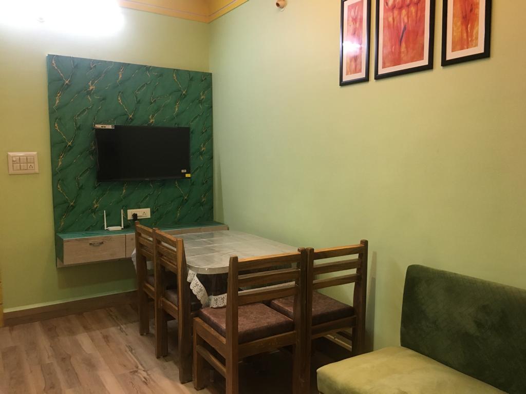 Pinakin homestay - Tap to explore photos