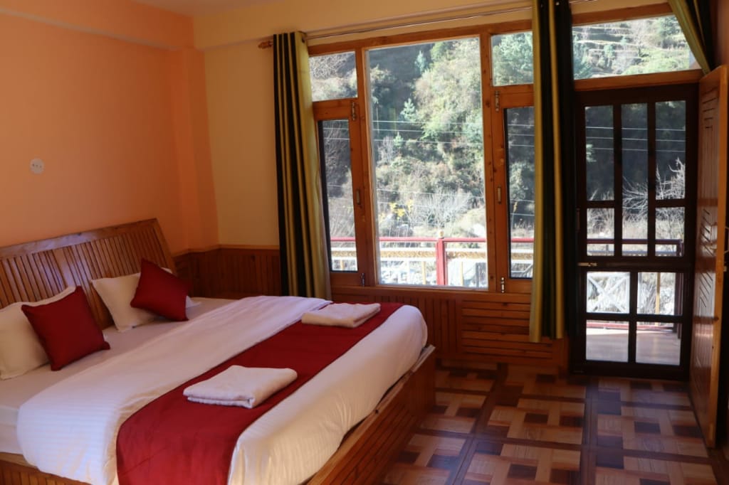 PALSARA HOME STAY - Tap to explore photos