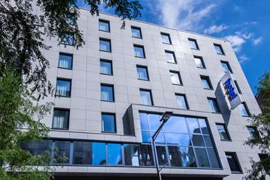 Park Inn by Radisson Luxembourg City - Tap to explore photos