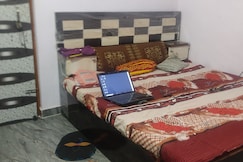 AC room with kitchen, Datia