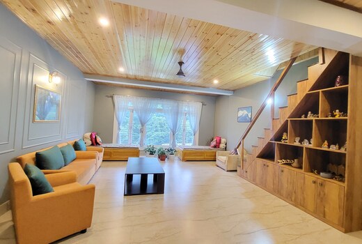 Nabhasa Courtyard Apartment Stay