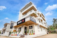 Hotel O Grand Crown, Mohanlalganj