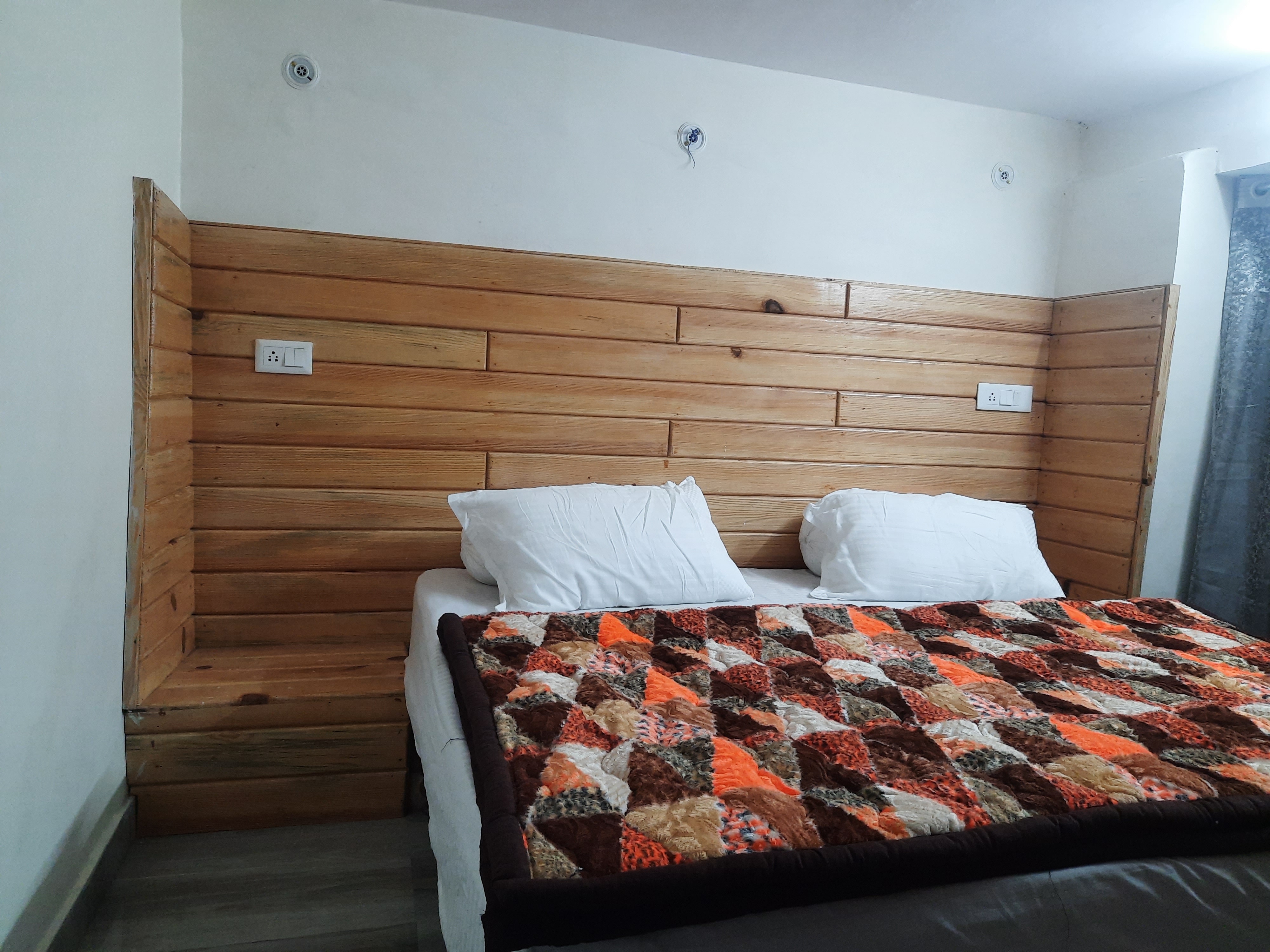 Sariyatal Apartment Nainital - Tap to explore photos
