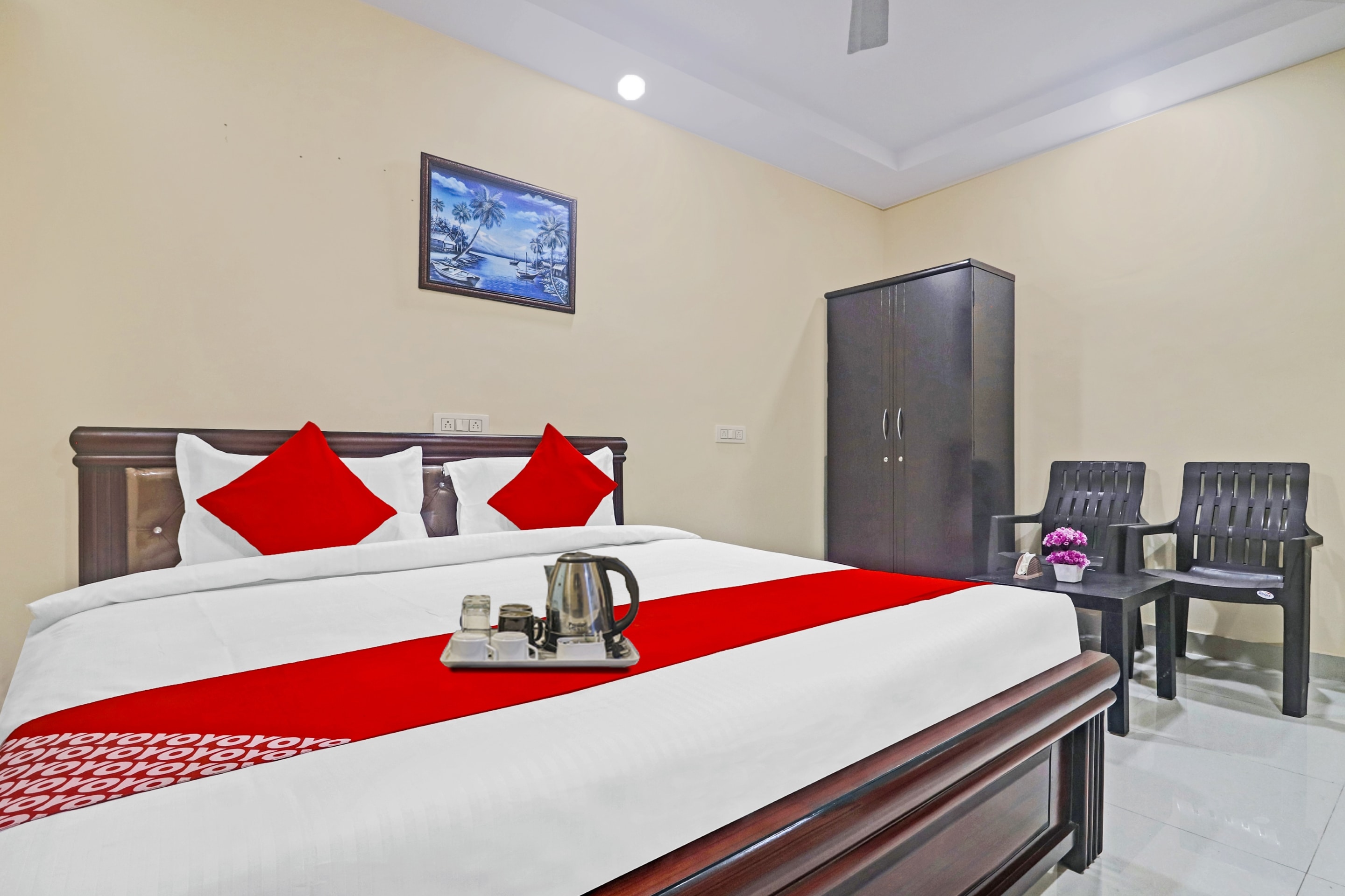 Super Hotel O Qualia Pride Financial District - Tap to explore photos