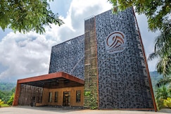 SALIM HASSAN'S KINGS PARK, Munnar