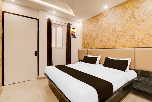 HOTEL O APPLE INN BEHIND STATE BANK OF INDIA