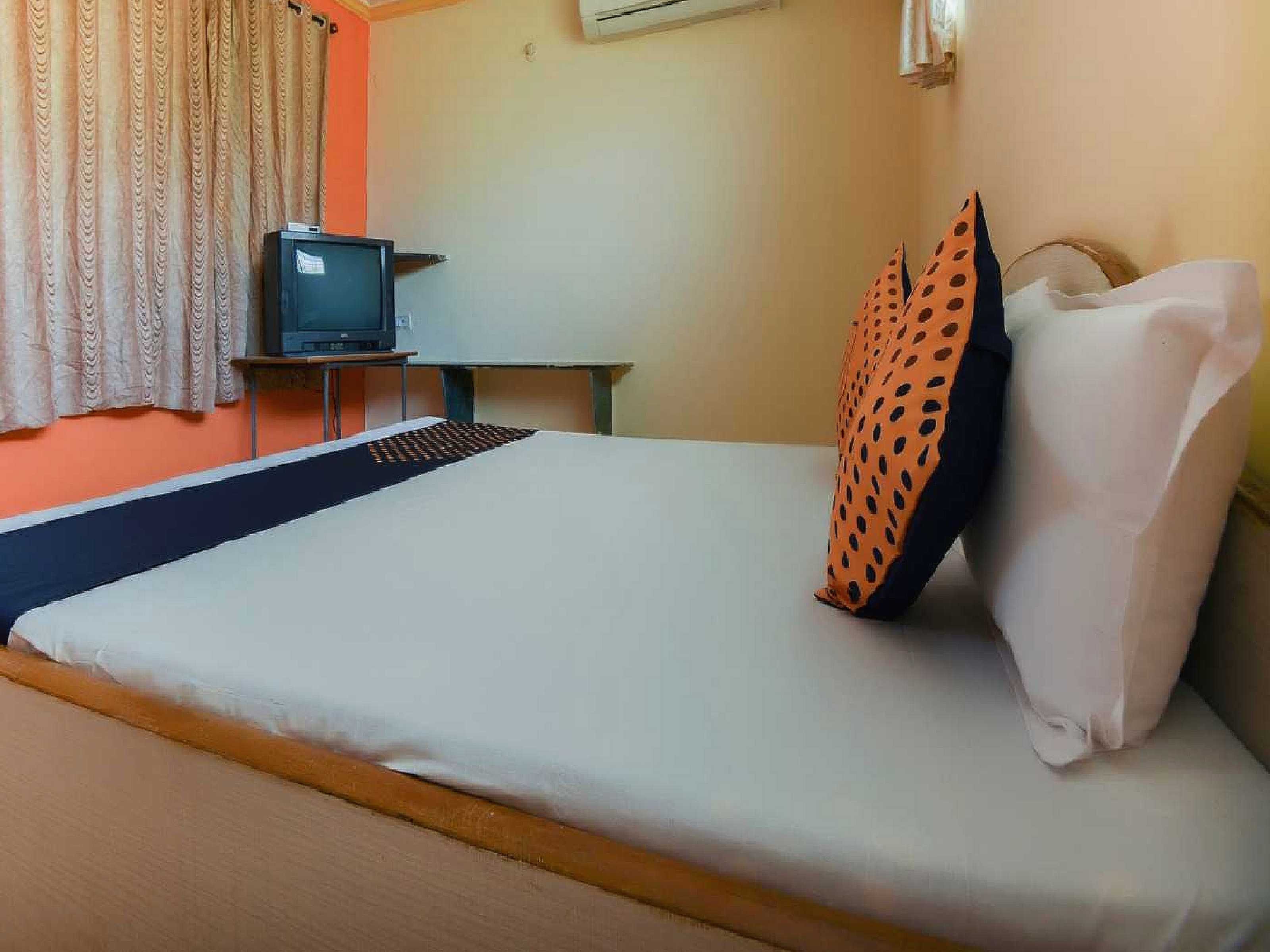 Hotel O Renuka Lodging and boarding - Tap to explore photos