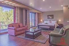 MARINA MANOR 3BHK House by HomestayDaddy, Solan