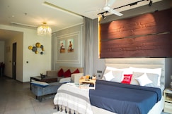 Dimerro Stays Supernova, Noida