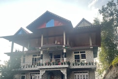 Vasistha House, Aritar