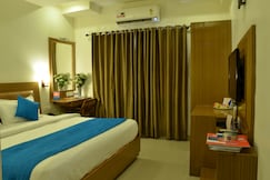 Hotel Poonam Plaza, Agra
