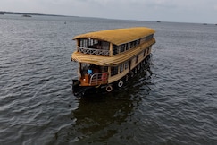Gold River Sunwaves HouseBoat, Alleppey