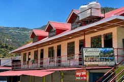 Tamanna Homestay, Tikar