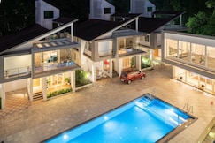Casa Black Rio 3BHK Luxury Villa w pool Assagaon, Goa