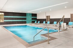 Holiday Inn Express Hotel & Suites Norfolk Airport, Virginia Beach