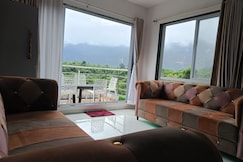 Amazing Views 4 Bhk Villa with Private pool, Karjat