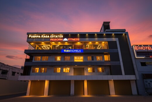 FabHotel Siddarth Prime