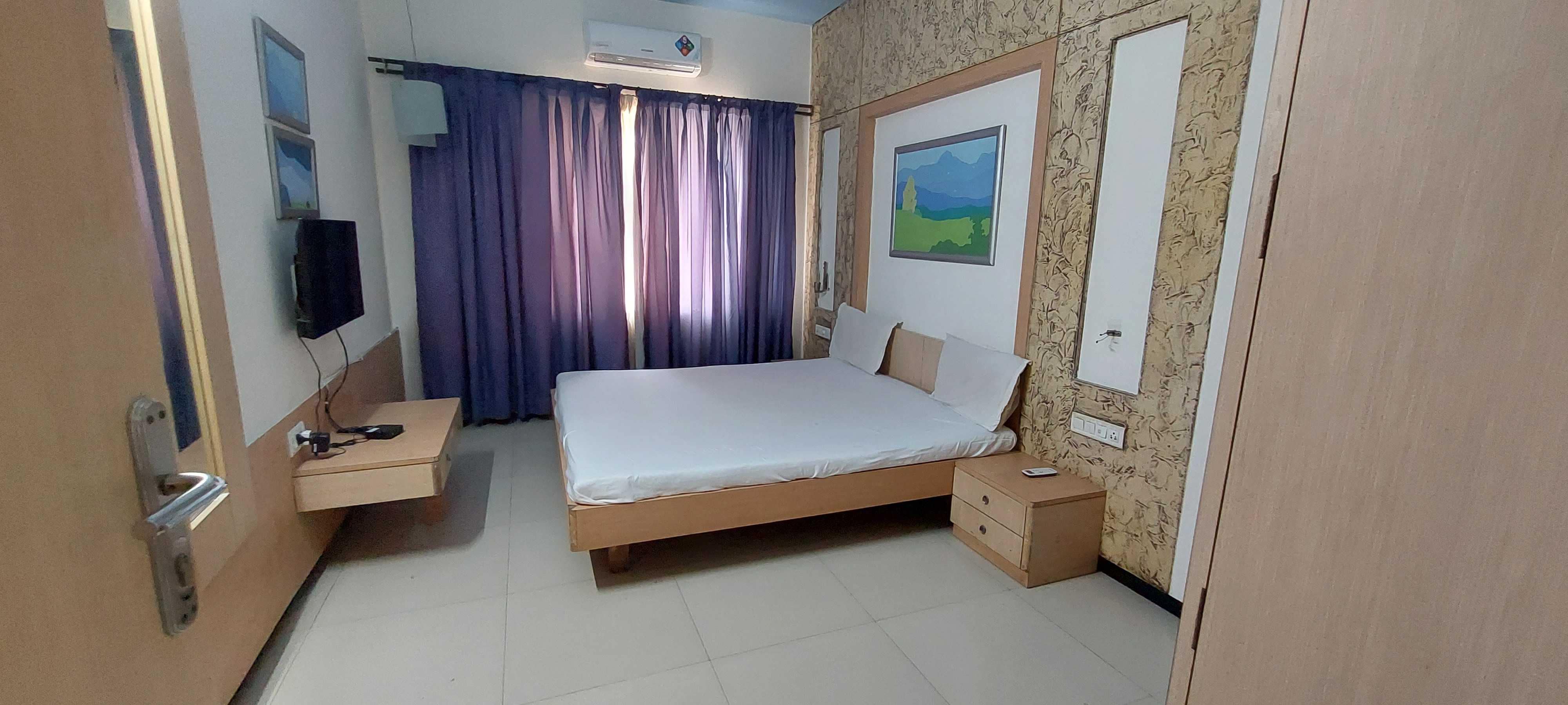 Hotel O Phoenix Ac Rooms - Tap to explore photos