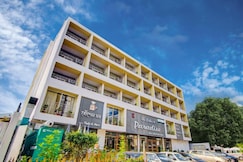 The Pikus Paradise, Digha