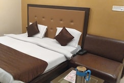 HOTEL YASH 150 Meters from railway station, Lucknow