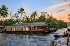 Aqua Jumbo Houseboat, Alleppey