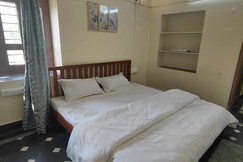 Farm villa, Amet