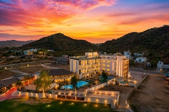Hotel The Hind, Ambaji
