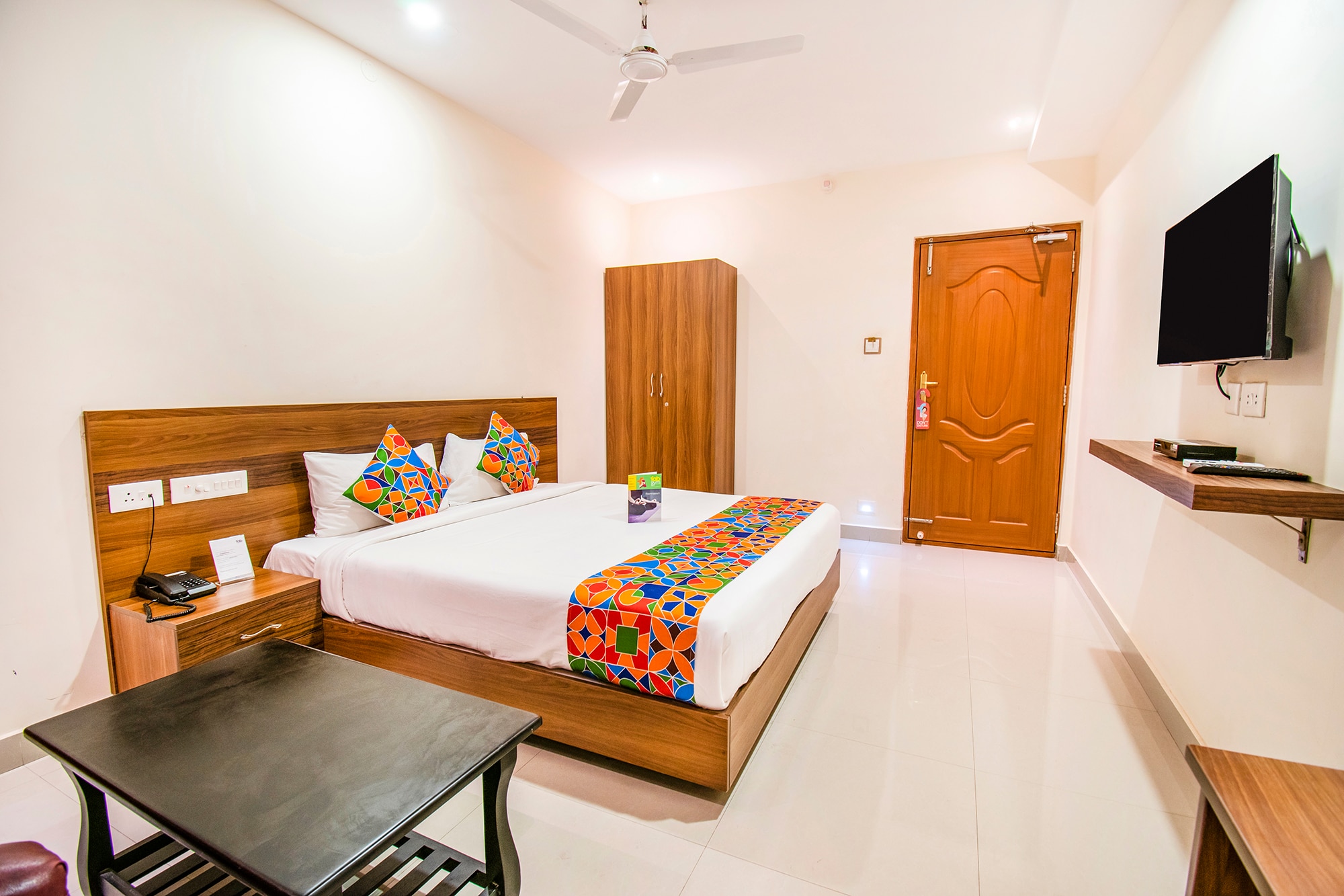 FabHotel Thejas Paaradise - Nr. Coimbatore Institute of Technology - Tap to explore photos