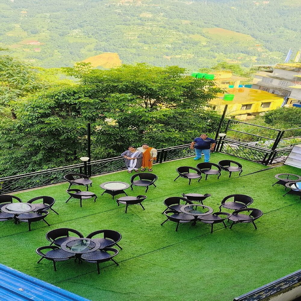 Byahuts Homestay - Tap to explore photos