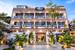 Frolic Hotel (UNIT of Stay Bliss Hotels), Noida