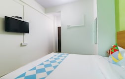 Deluxe AC Room