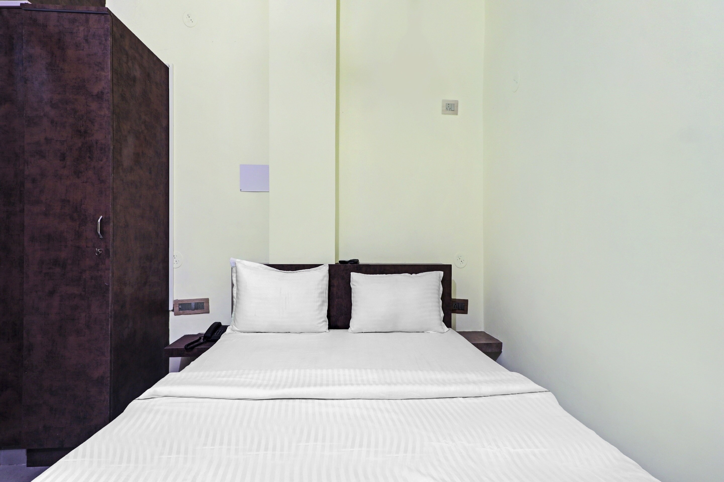 Hotel O DHRUV TARA INN HOTEL - Tap to explore photos