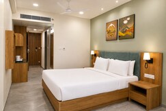 Imperia by The Sky Imperial, Statue of Unity, Rajpipla