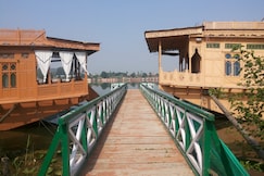 RITZ HOUSEBOATS, Srinagar