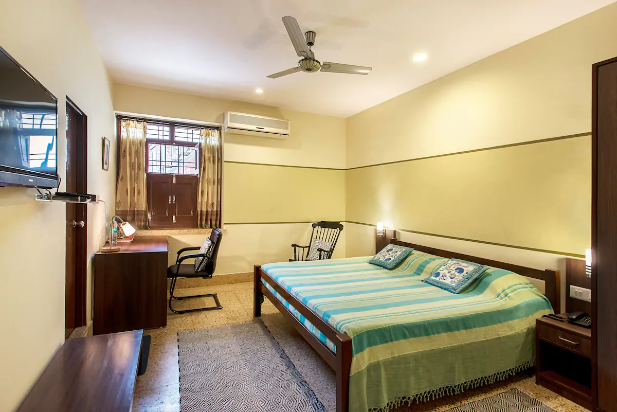 female only dorm | shared washroom