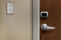 Hampton Inn & Suites by Hilton Atlanta Perimeter Dunwoody, DeKalb