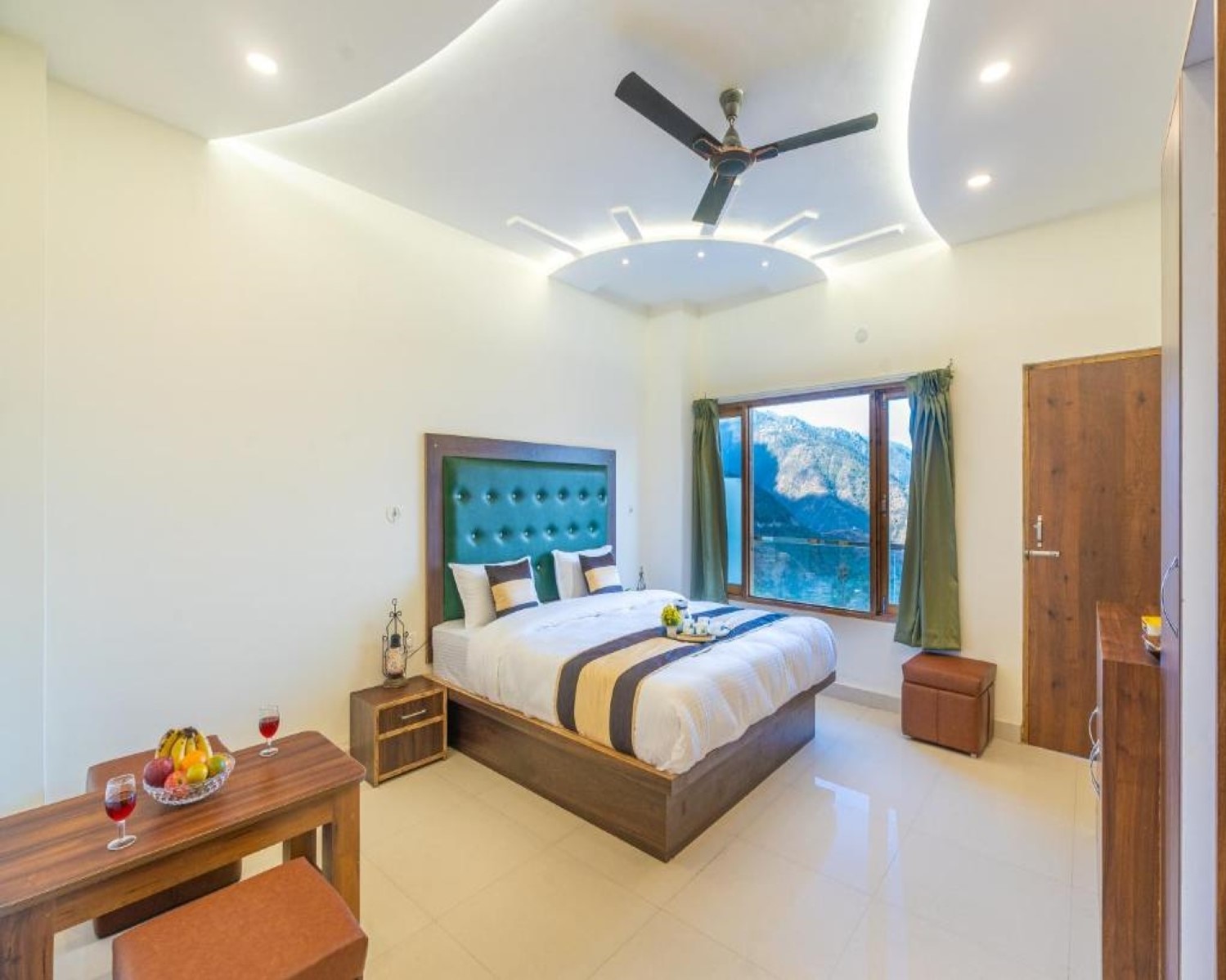 Luxmi Villas Inn - Tap to explore photos
