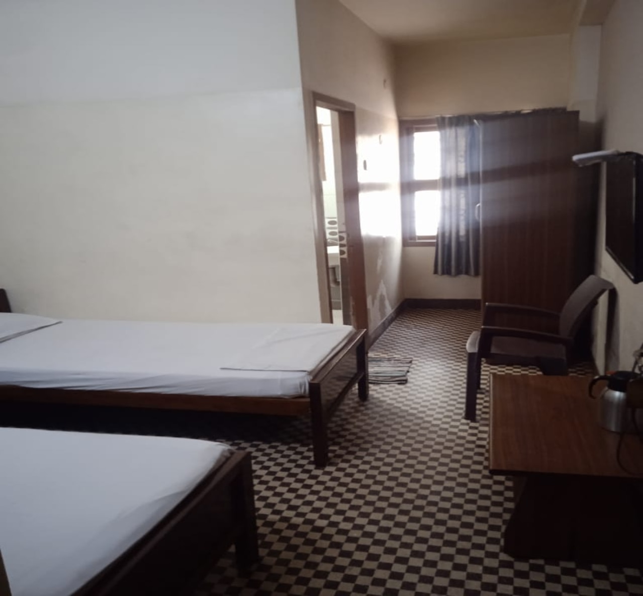 Hotel Susil Classic - Tap to explore photos